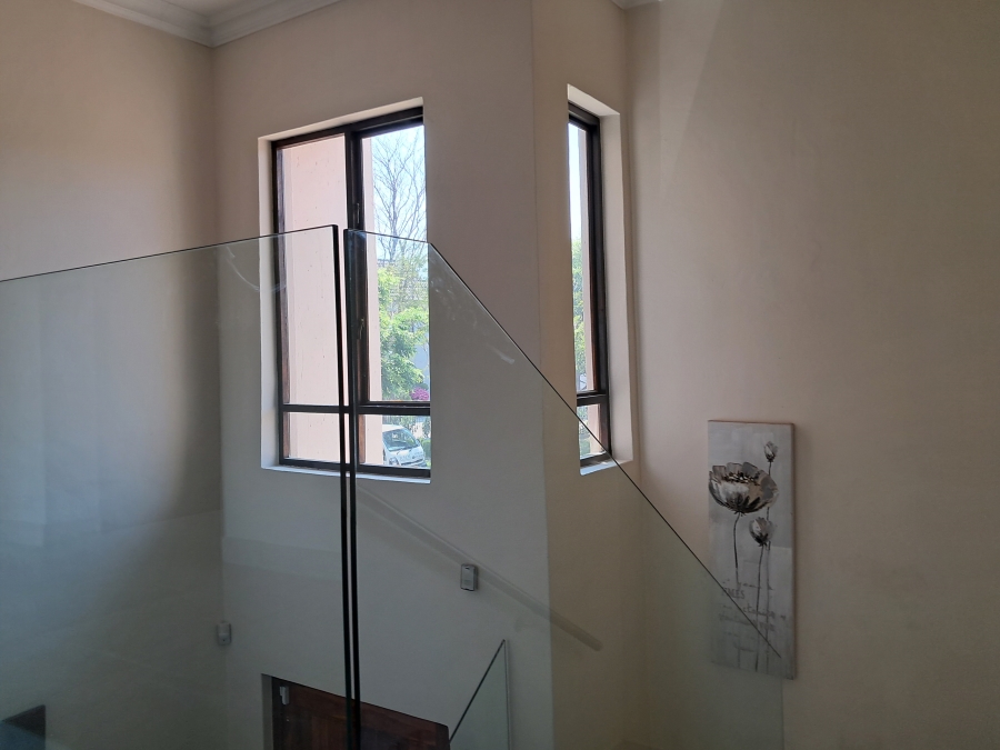 To Let 4 Bedroom Property for Rent in Fourways Gauteng