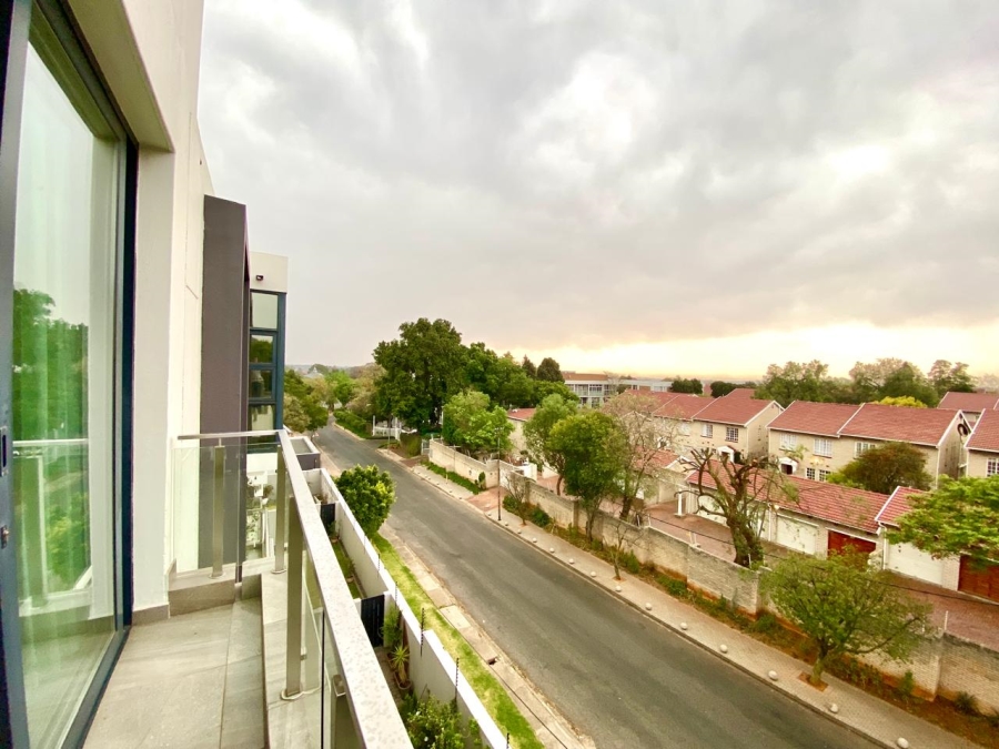 3 Bedroom Property for Sale in Dunkeld West Gauteng