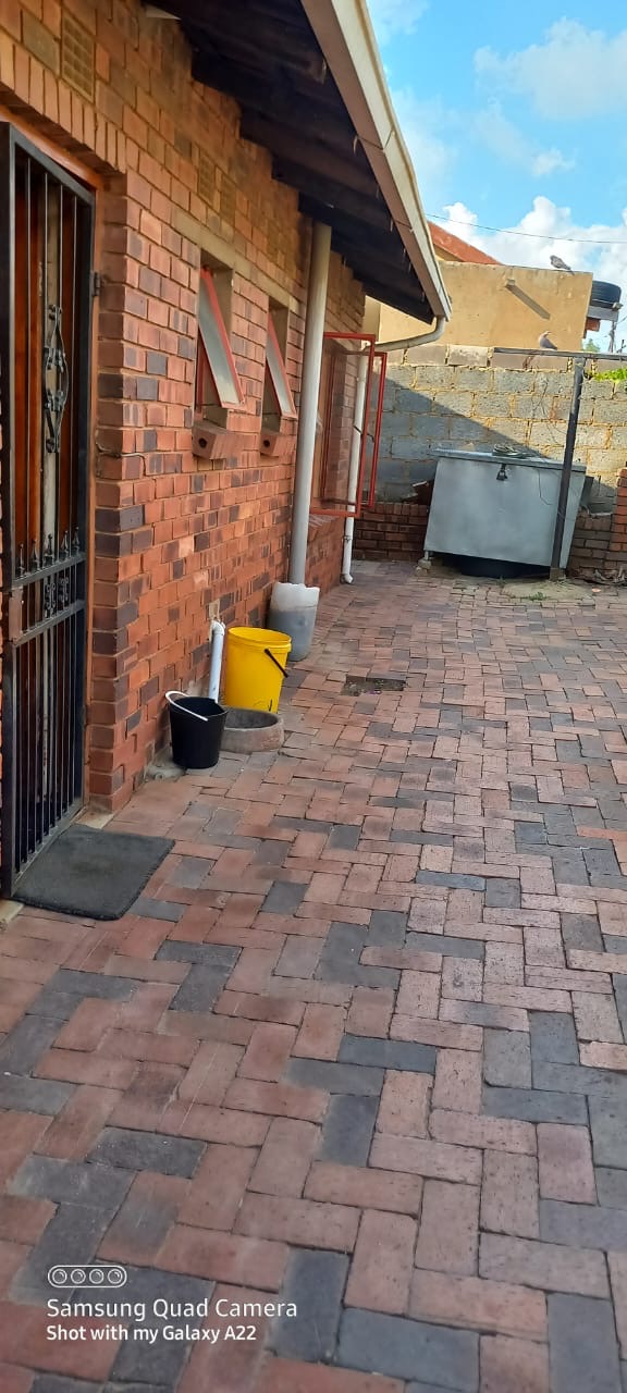 3 Bedroom Property for Sale in Diepkloof Zone 5 Gauteng