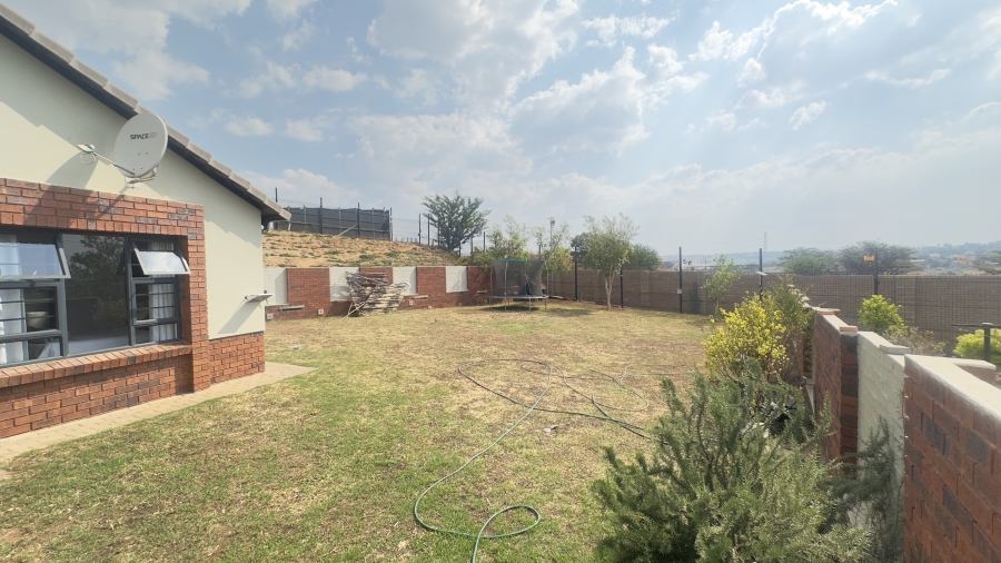 3 Bedroom Property for Sale in Amberfield Valley Gauteng