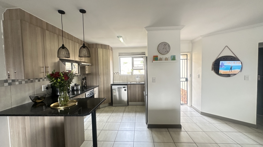 3 Bedroom Property for Sale in Amberfield Valley Gauteng