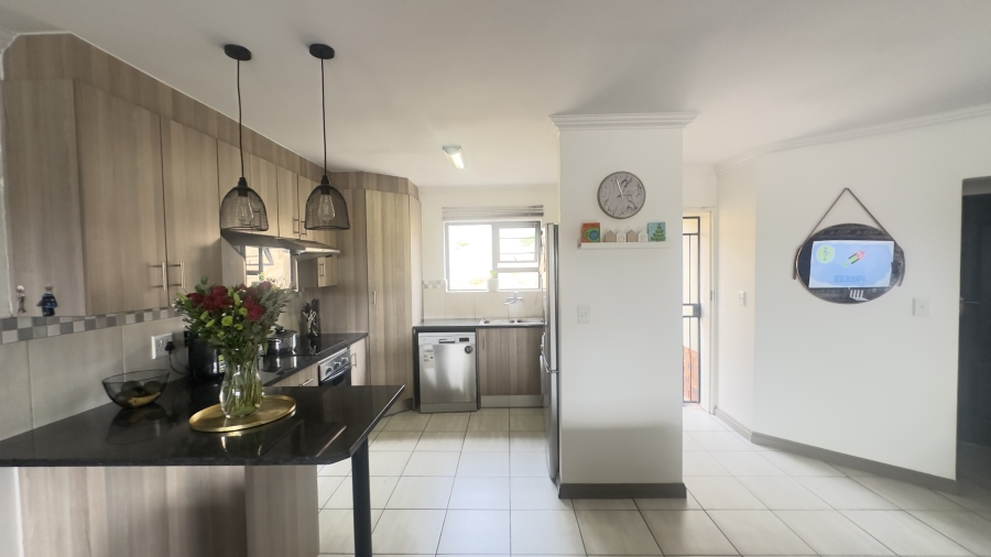 3 Bedroom Property for Sale in Amberfield Valley Gauteng