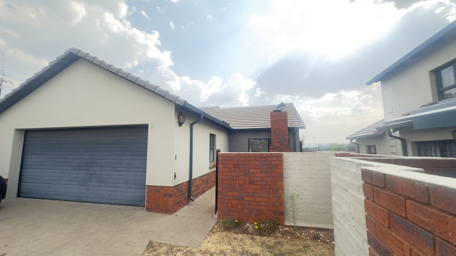 3 Bedroom Property for Sale in Amberfield Valley Gauteng