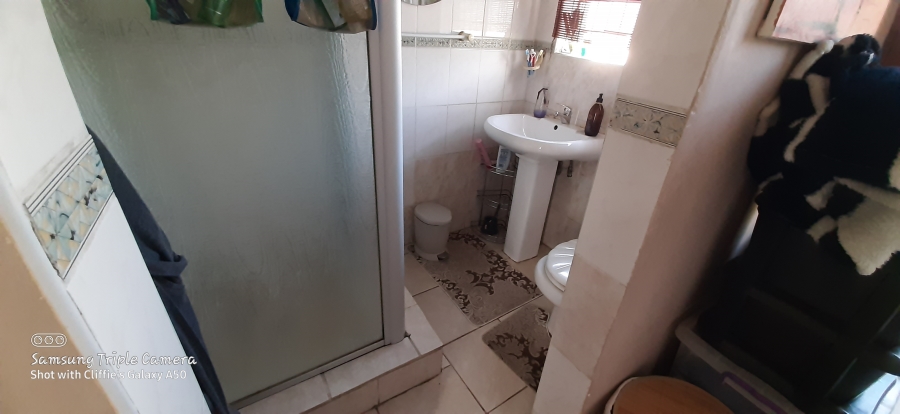 5 Bedroom Property for Sale in Albertsdal Gauteng