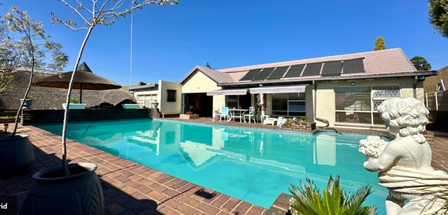 3 Bedroom Property for Sale in Tulisa Park Gauteng