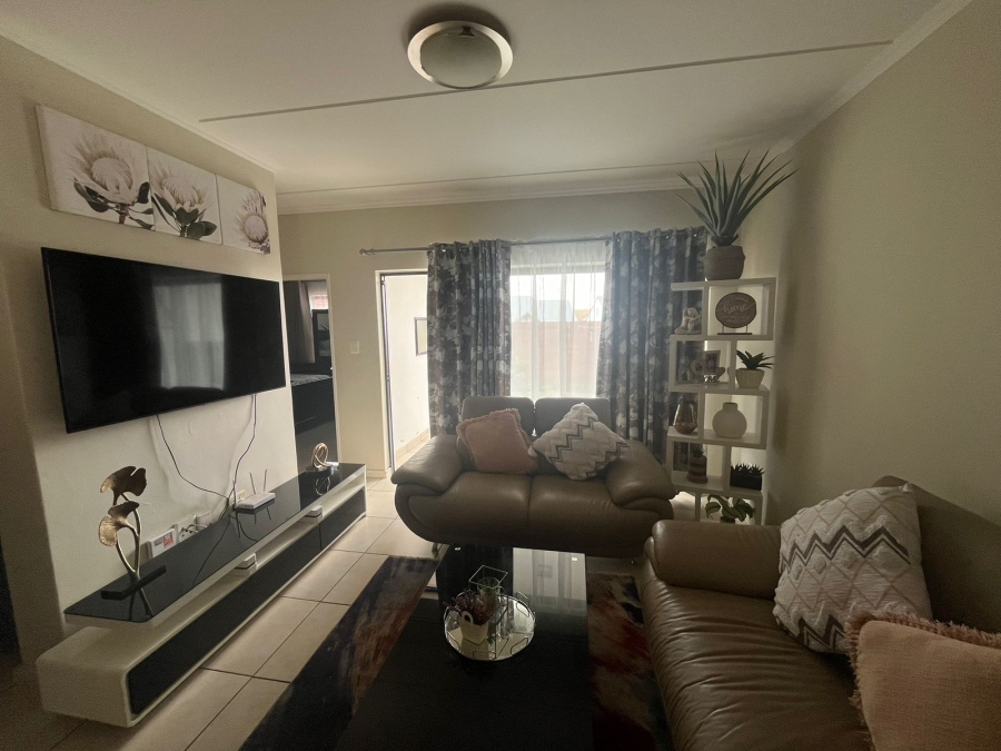 3 Bedroom Property for Sale in Oakdene Gauteng