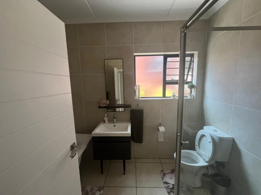 3 Bedroom Property for Sale in Oakdene Gauteng