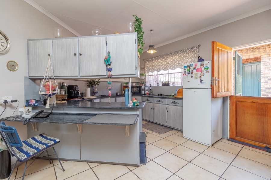 3 Bedroom Property for Sale in Rooihuiskraal Gauteng