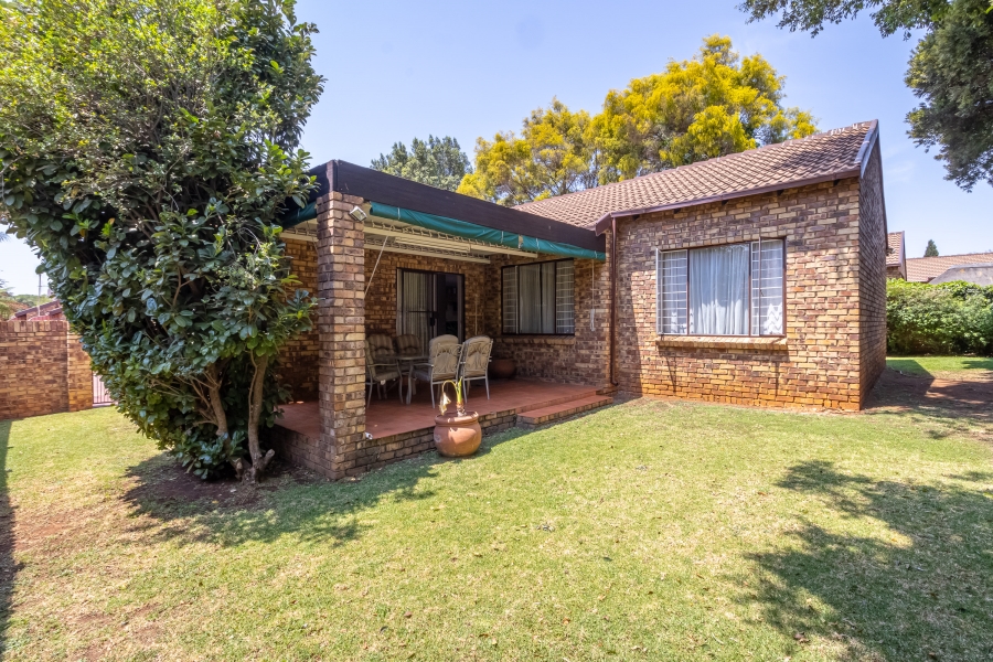 3 Bedroom Property for Sale in Eldoraigne Gauteng