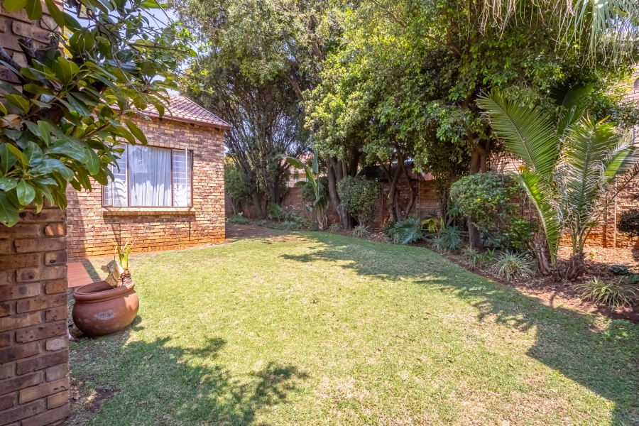 3 Bedroom Property for Sale in Eldoraigne Gauteng