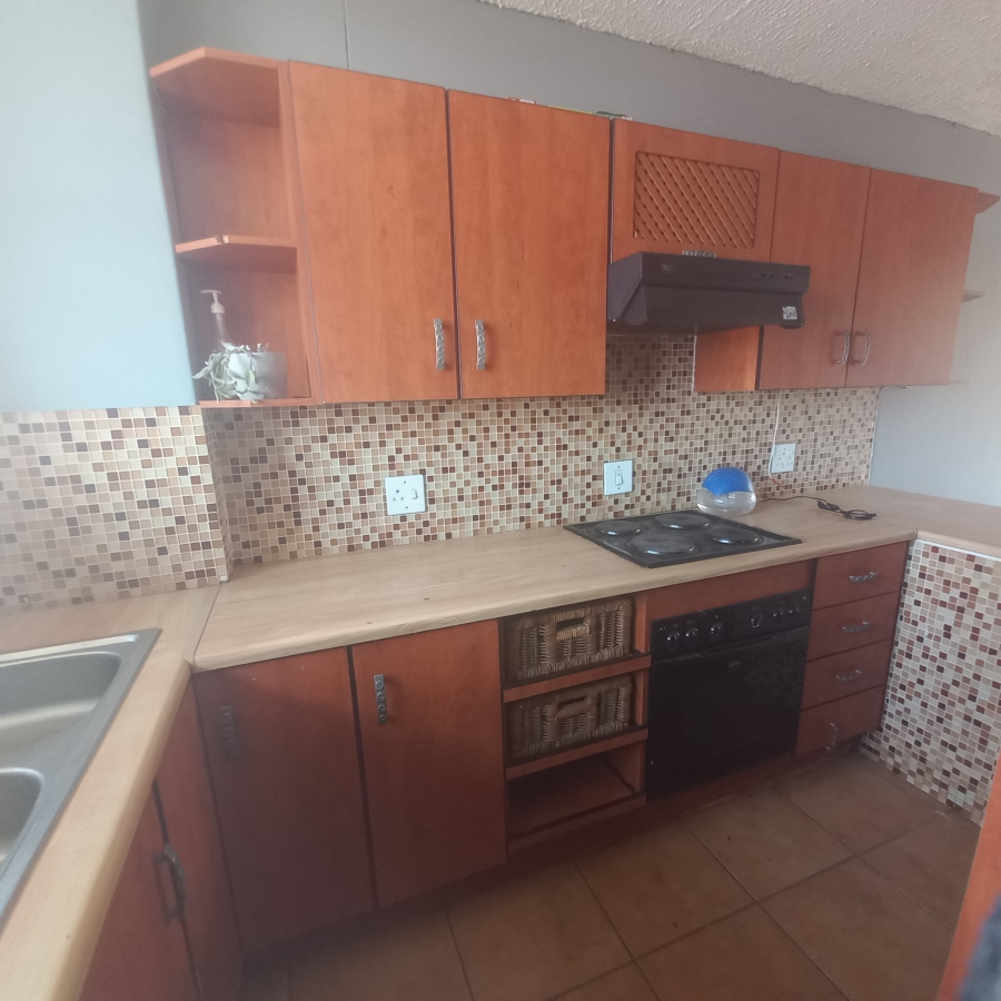 2 Bedroom Property for Sale in Wonderboom South Gauteng