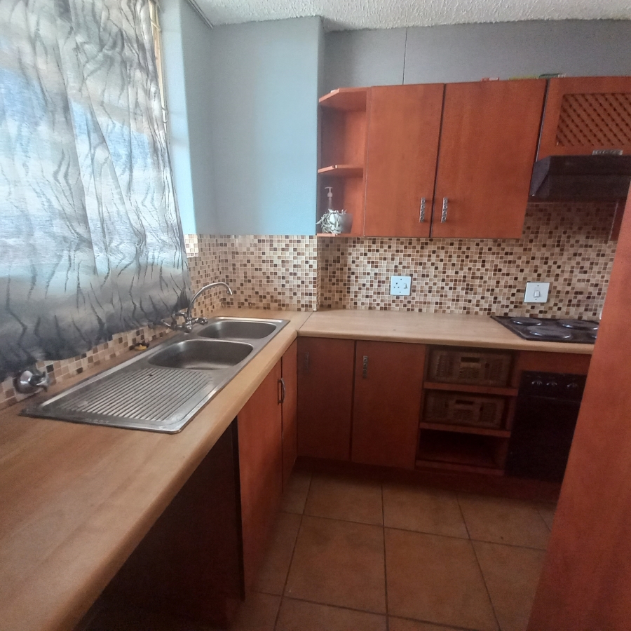 2 Bedroom Property for Sale in Wonderboom South Gauteng