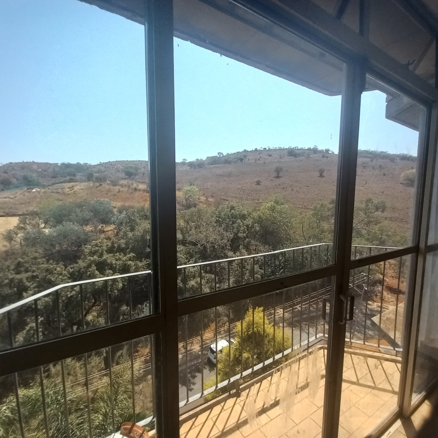 2 Bedroom Property for Sale in Wonderboom South Gauteng