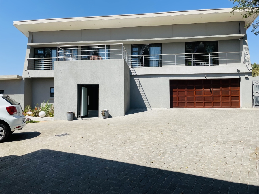 4 Bedroom Property for Sale in Kenmare Gauteng