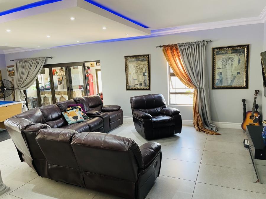 4 Bedroom Property for Sale in Kenmare Gauteng