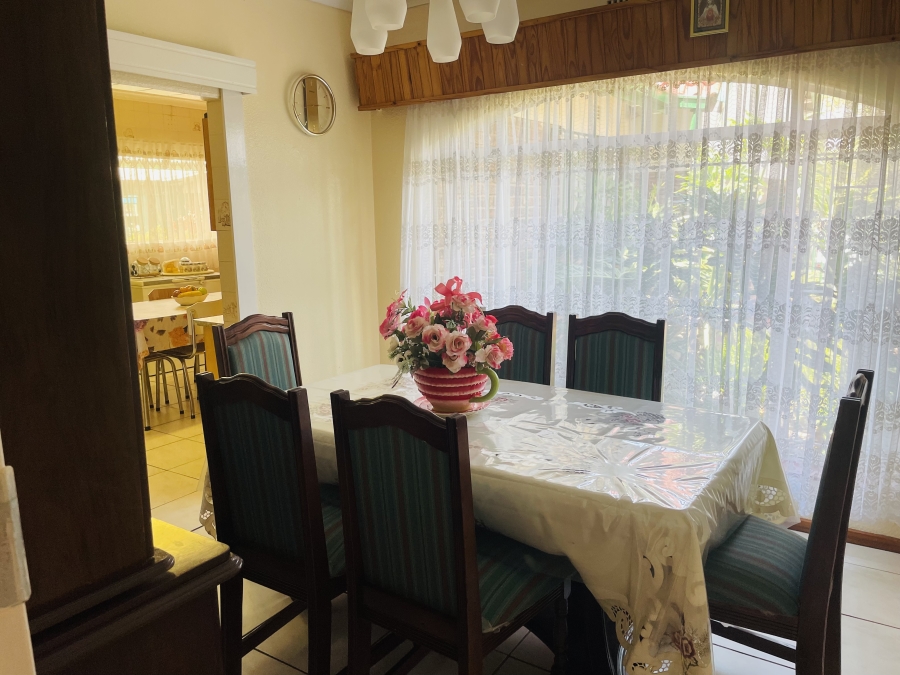 4 Bedroom Property for Sale in Rant En Dal Gauteng