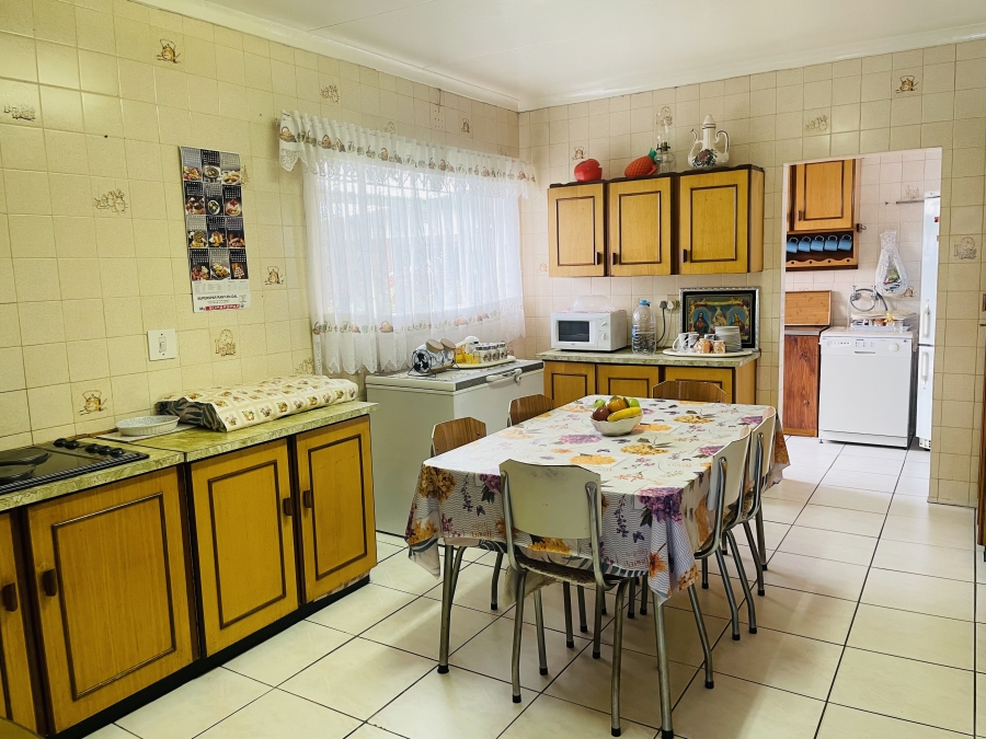 4 Bedroom Property for Sale in Rant En Dal Gauteng