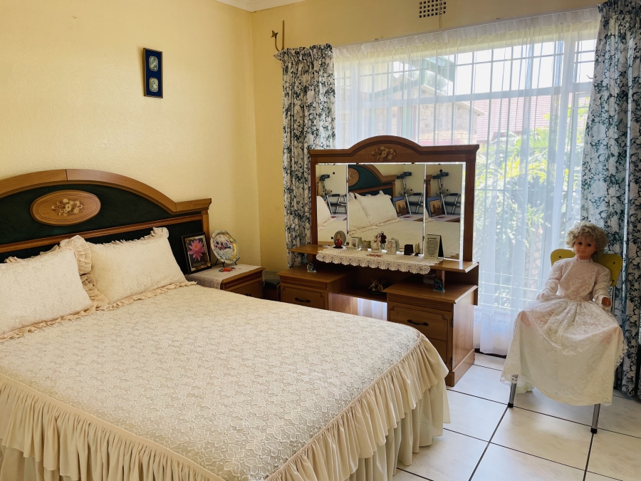 4 Bedroom Property for Sale in Rant En Dal Gauteng