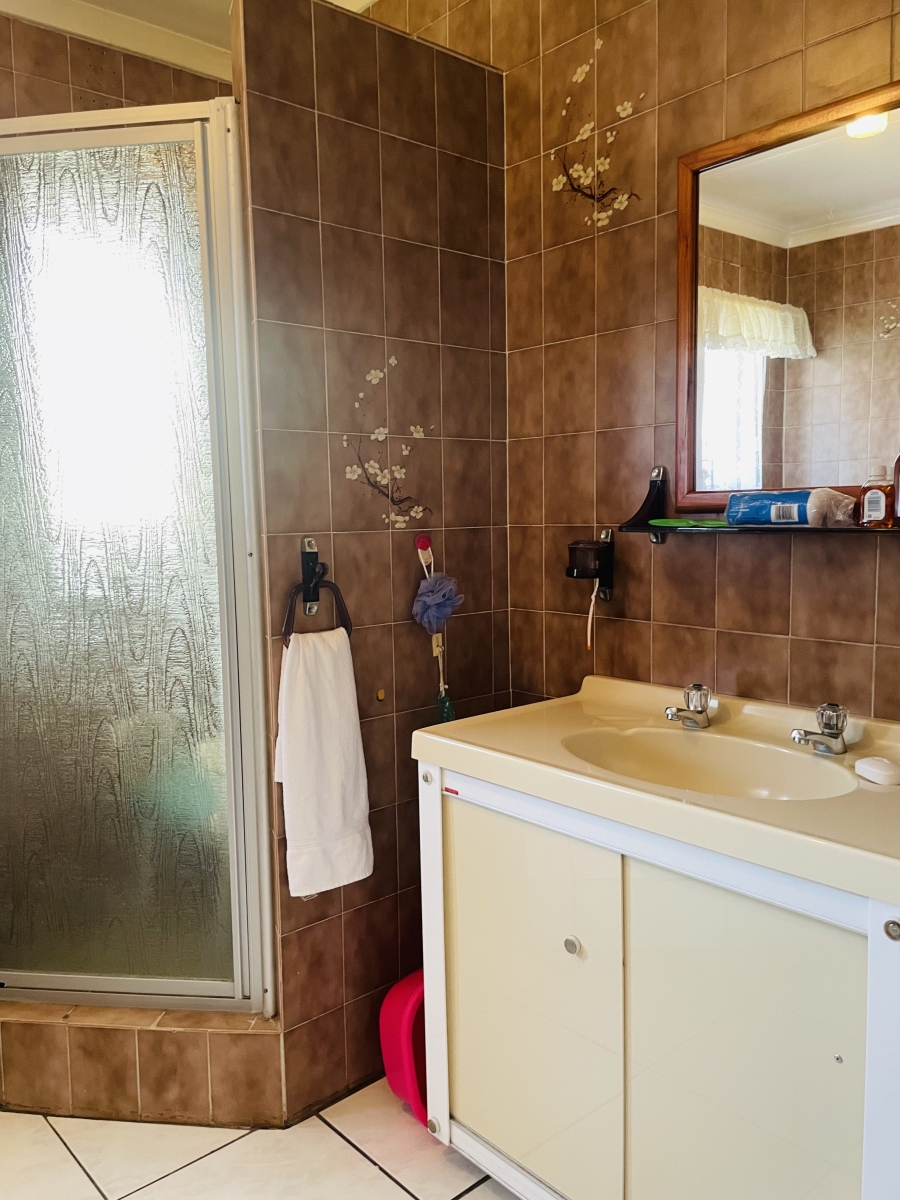 4 Bedroom Property for Sale in Rant En Dal Gauteng