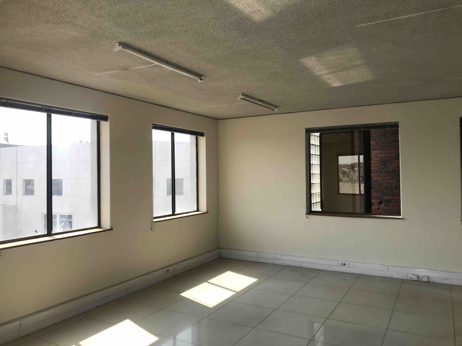 To Let commercial Property for Rent in Strijdom Park Gauteng