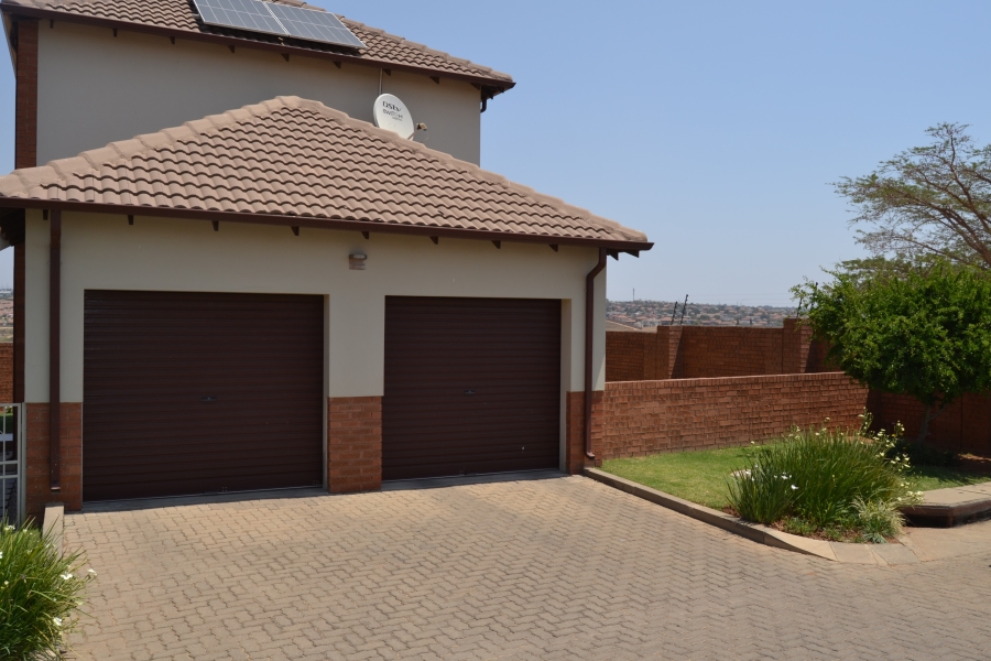 3 Bedroom Property for Sale in The Reeds Gauteng