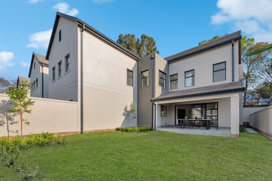 4 Bedroom Property for Sale in Bryanston Gauteng