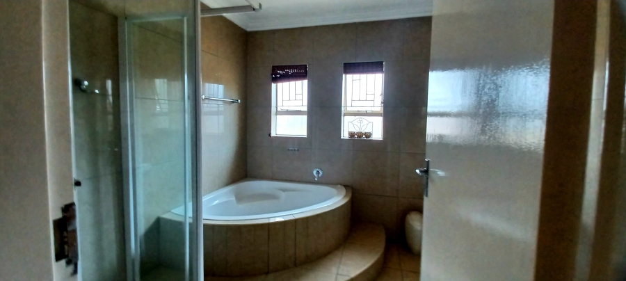 3 Bedroom Property for Sale in Dal Fouche Gauteng