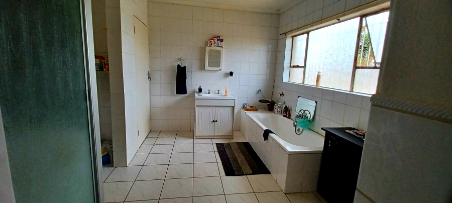 3 Bedroom Property for Sale in Dal Fouche Gauteng