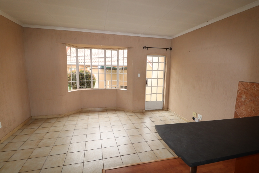 To Let 2 Bedroom Property for Rent in Norkem Park Gauteng