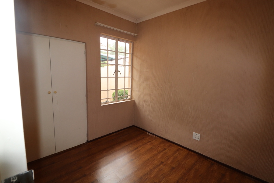 To Let 2 Bedroom Property for Rent in Norkem Park Gauteng