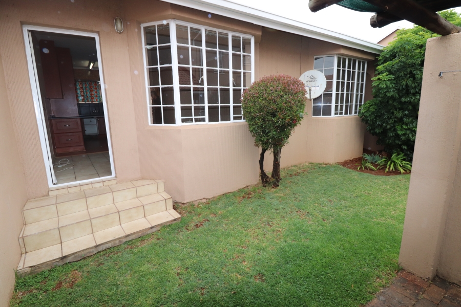 To Let 2 Bedroom Property for Rent in Norkem Park Gauteng