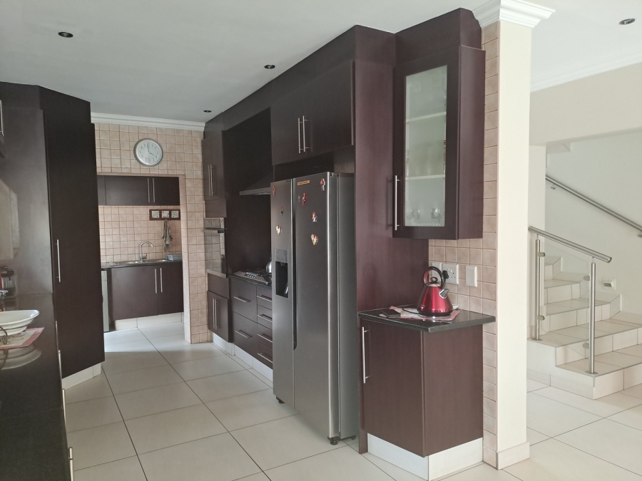 3 Bedroom Property for Sale in Sonneveld Gauteng