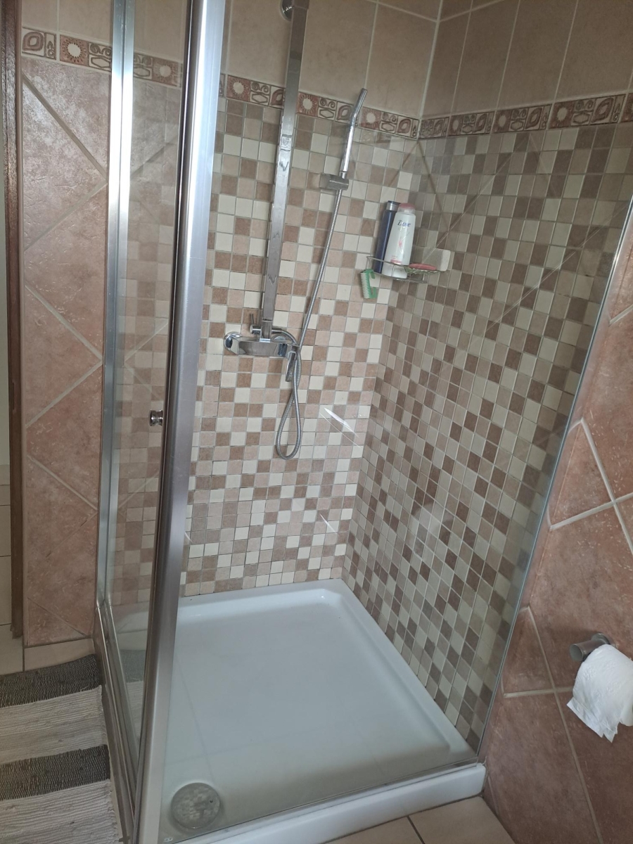 3 Bedroom Property for Sale in Sonneveld Gauteng