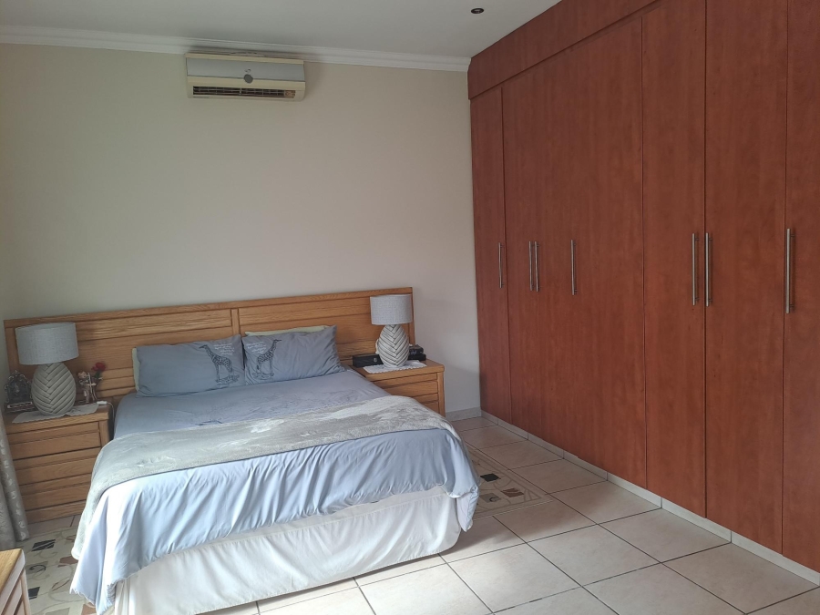 3 Bedroom Property for Sale in Sonneveld Gauteng