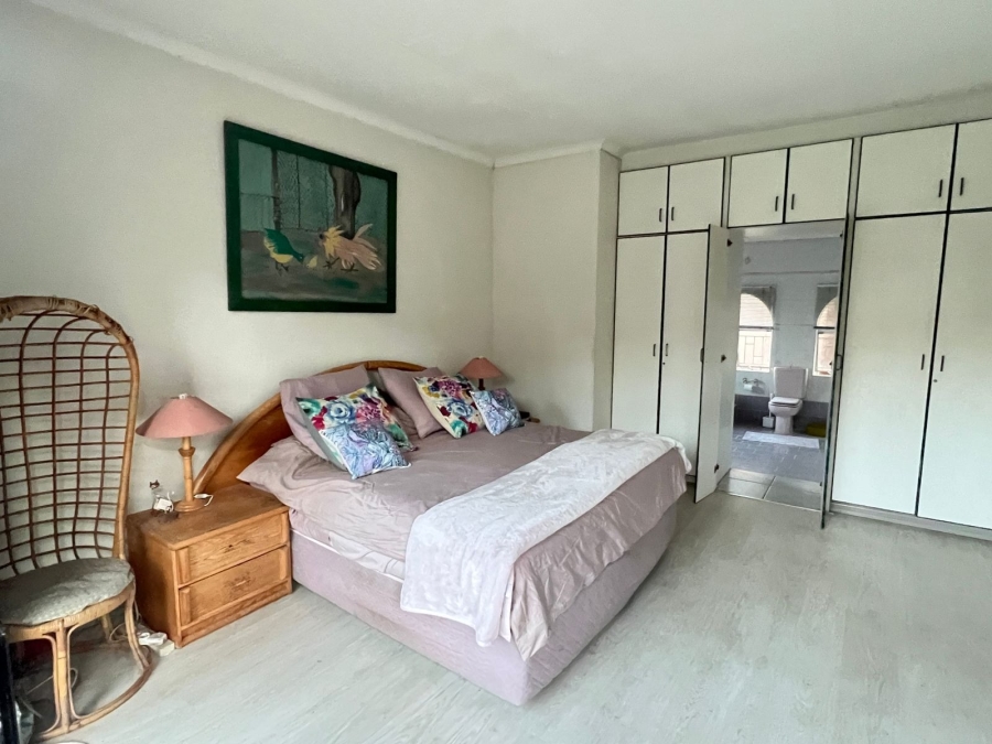 5 Bedroom Property for Sale in Sharon Park Gauteng