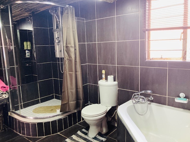 4 Bedroom Property for Sale in Dersley Gauteng