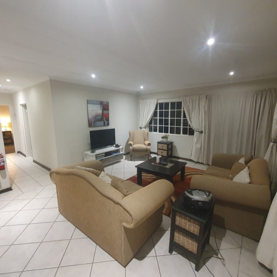 To Let 2 Bedroom Property for Rent in Rivonia Gauteng