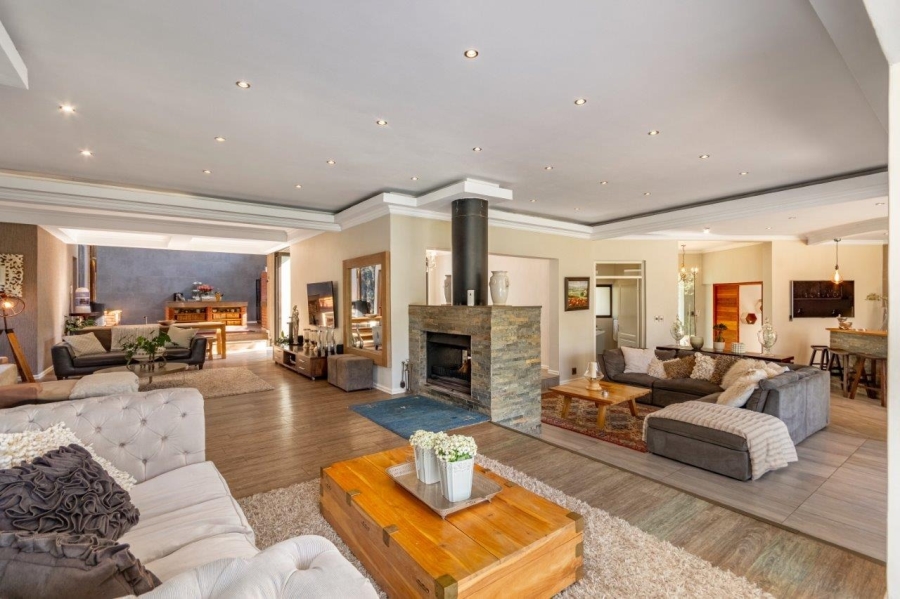 5 Bedroom Property for Sale in Bryanston East Gauteng