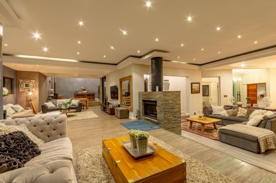 5 Bedroom Property for Sale in Bryanston East Gauteng