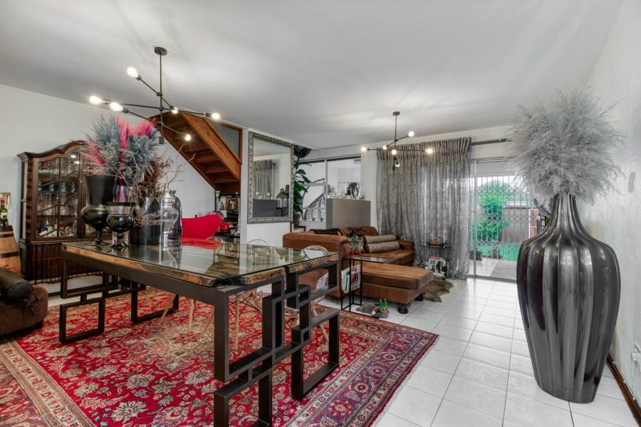 3 Bedroom Property for Sale in Douglasdale Gauteng