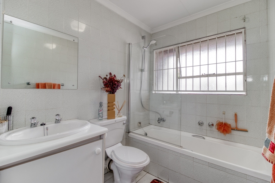 3 Bedroom Property for Sale in Douglasdale Gauteng
