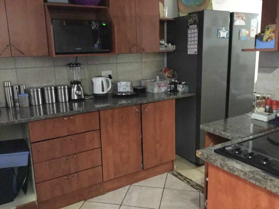 2 Bedroom Property for Sale in Doornpoort Gauteng