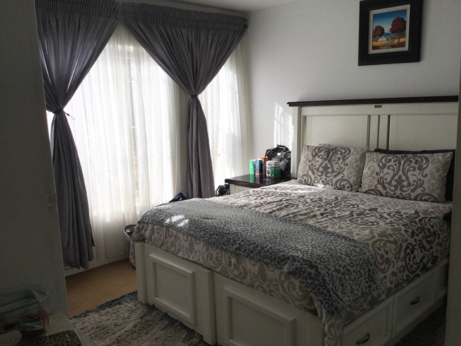 2 Bedroom Property for Sale in Doornpoort Gauteng