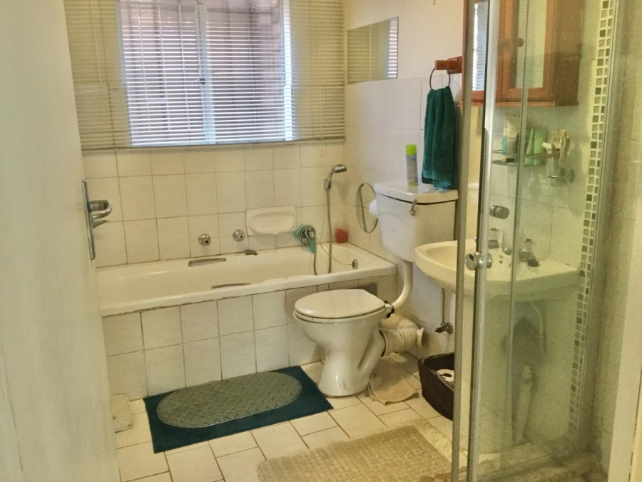 2 Bedroom Property for Sale in Doornpoort Gauteng