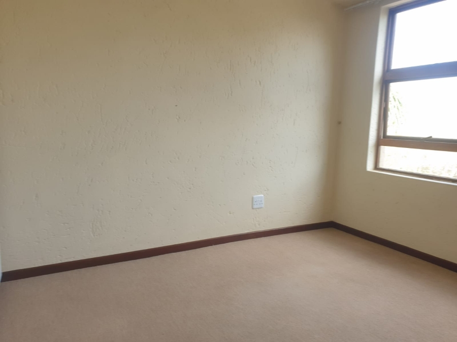 To Let 3 Bedroom Property for Rent in Kilberry Gauteng