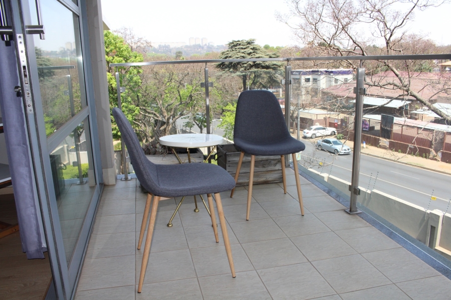 To Let 1 Bedroom Property for Rent in Houghton Estate Gauteng