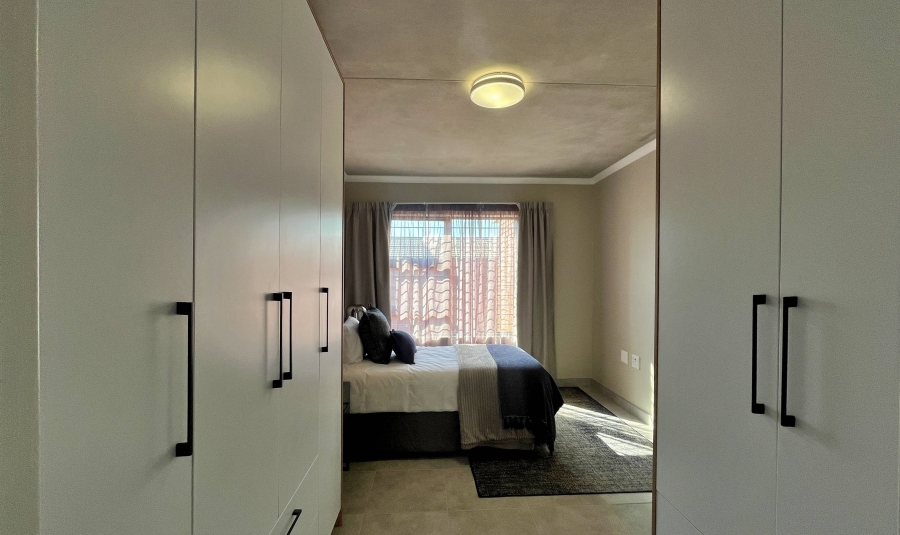 2 Bedroom Property for Sale in Boardwalk Villas Gauteng