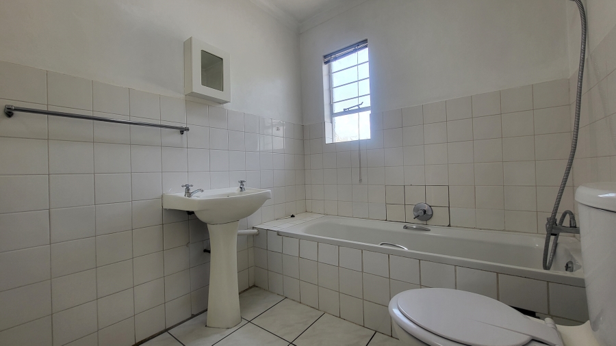 To Let 2 Bedroom Property for Rent in Morningside Gauteng