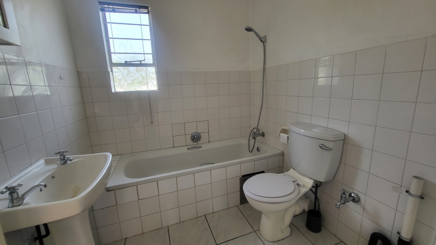 To Let 2 Bedroom Property for Rent in Morningside Gauteng