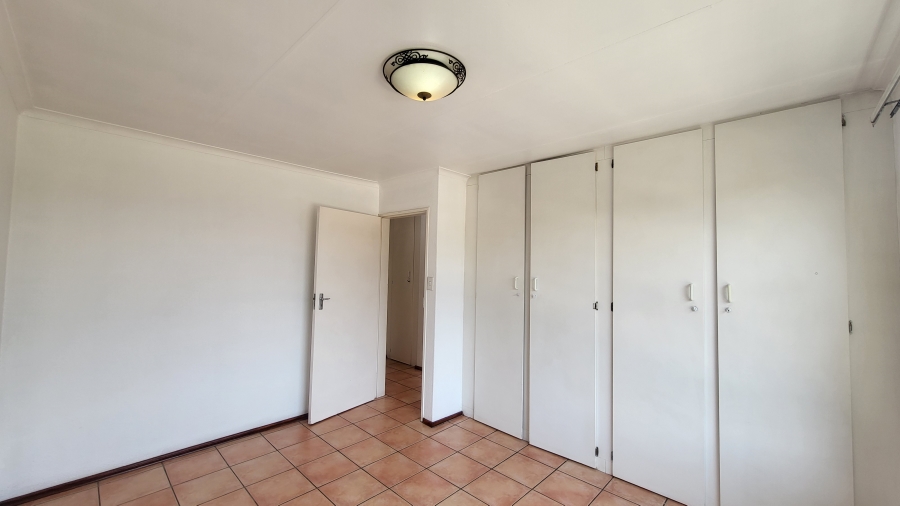 To Let 2 Bedroom Property for Rent in Morningside Gauteng